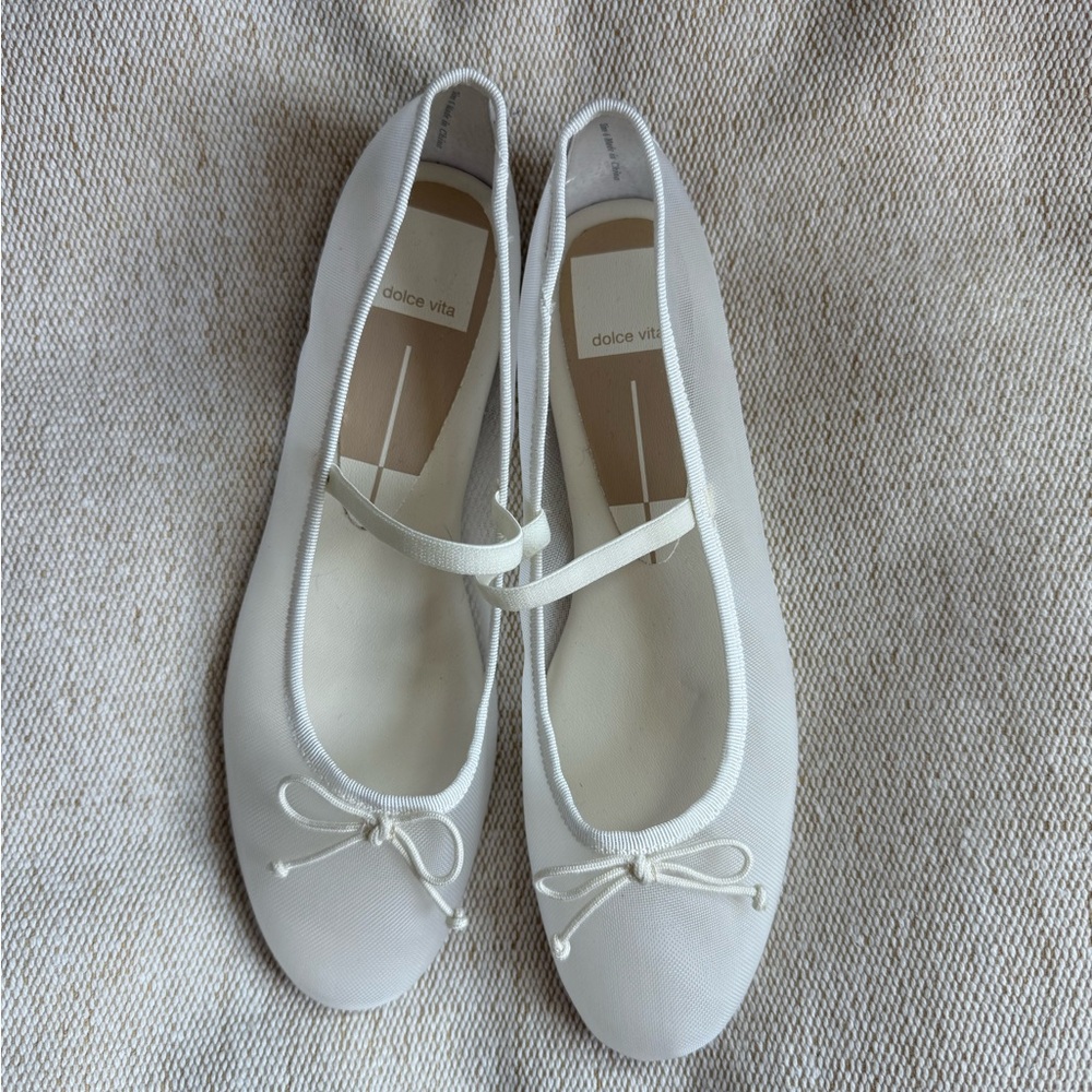 New Dolce Vita Raeven Mary Jane White Ballet Flats with Bow Detail